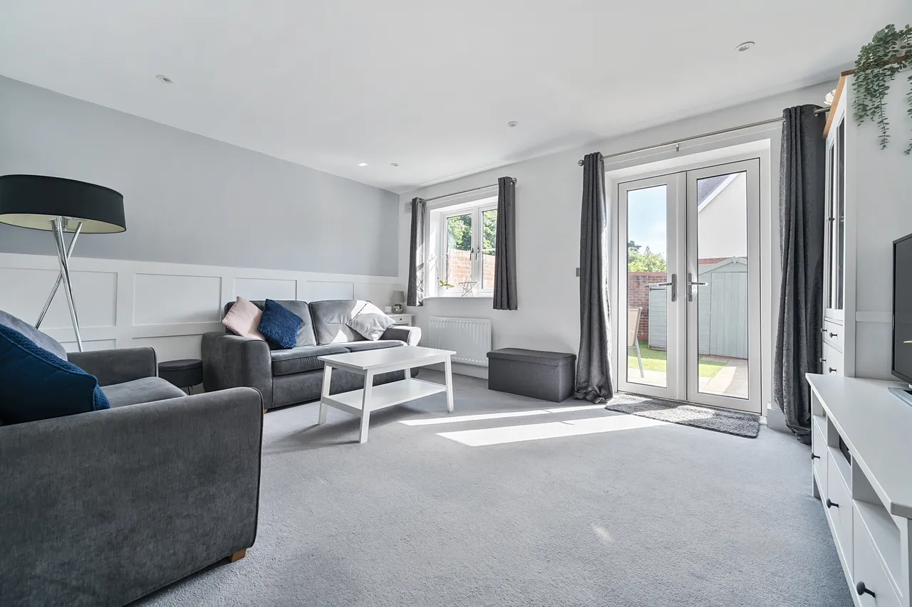 Alberta Close, Liphook, GU30, photo 4