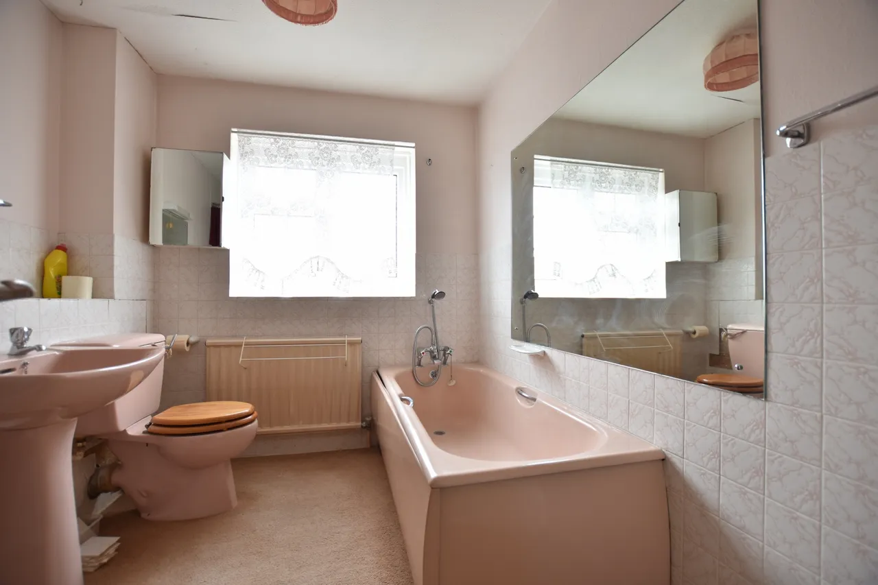 Springpark Drive, Beckenham, BR3 6QD, photo 11