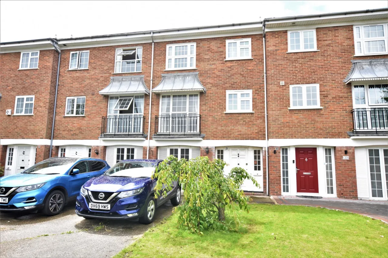 Springpark Drive, Beckenham, BR3 6QD, photo 12