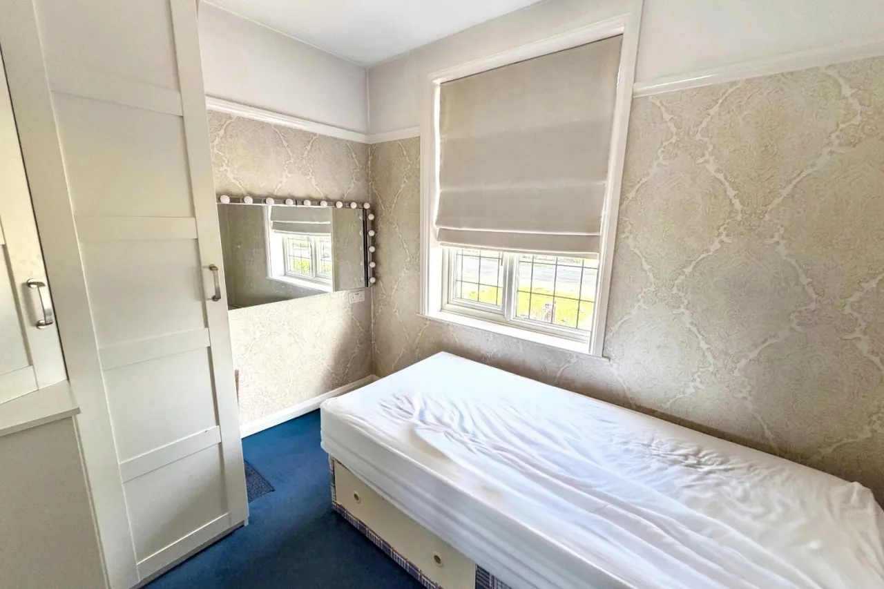 Hinckley Road, Nuneaton, CV11, photo 9