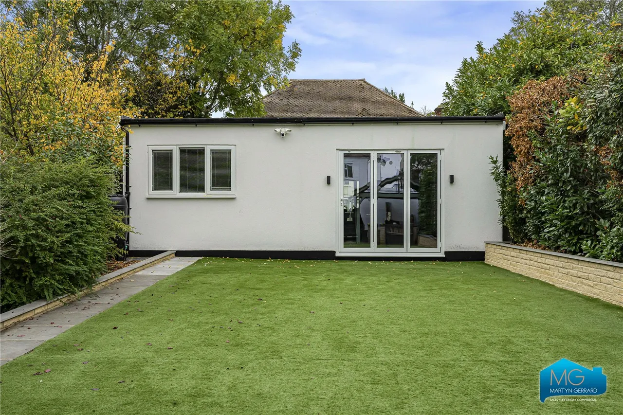 Holly Hill, London, N21, photo 52