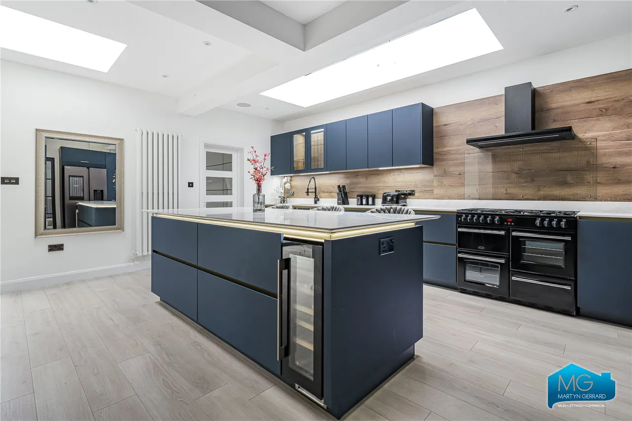 Holly Hill, London, N21, photo 15