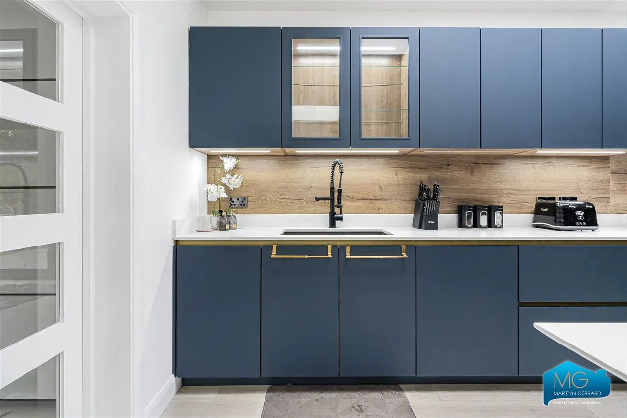 Holly Hill, London, N21, photo 12