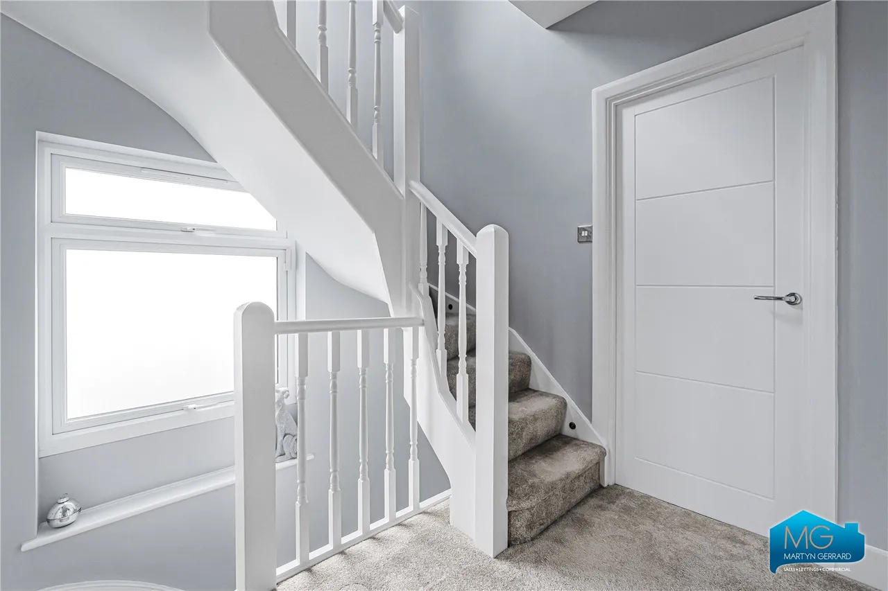Holly Hill, London, N21, photo 32