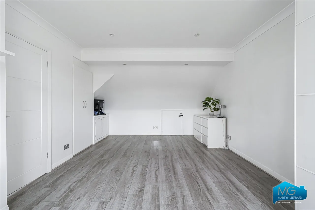 Holly Hill, London, N21, photo 35
