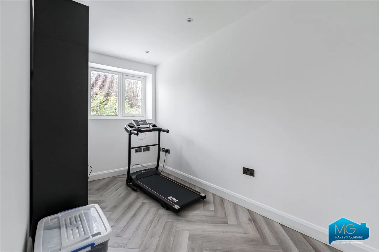 Holly Hill, London, N21, photo 30