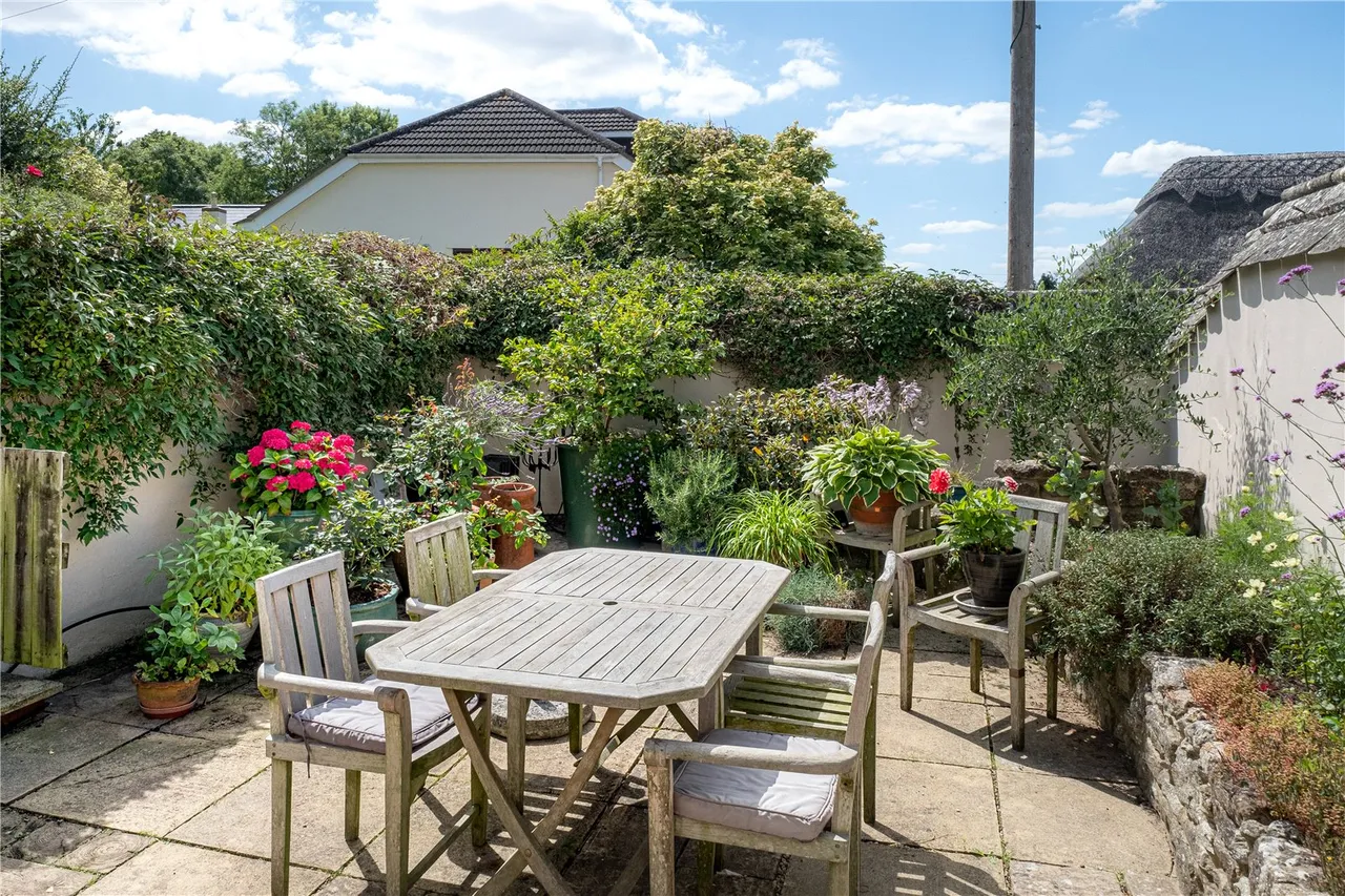 The Green, Liddington, SN4, photo 11