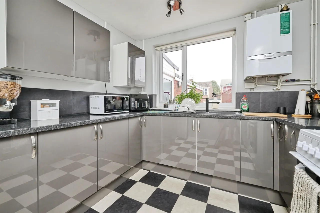 Othello Close, Huntingdon, PE29, photo 5