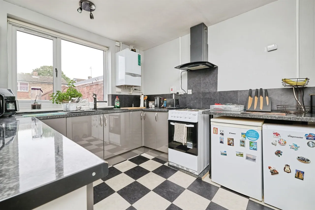 Othello Close, Huntingdon, PE29, photo 4