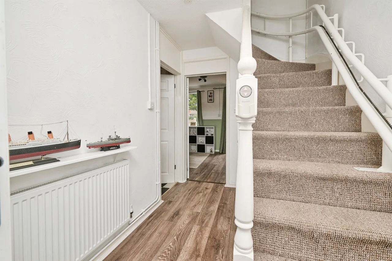 Othello Close, Huntingdon, PE29, photo 6