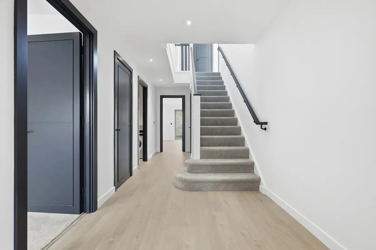 Chaplin Drive, Barnet, EN4, photo 5