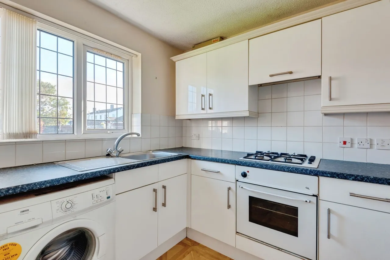 Ciaran Close, Liverpool, L12, photo 5