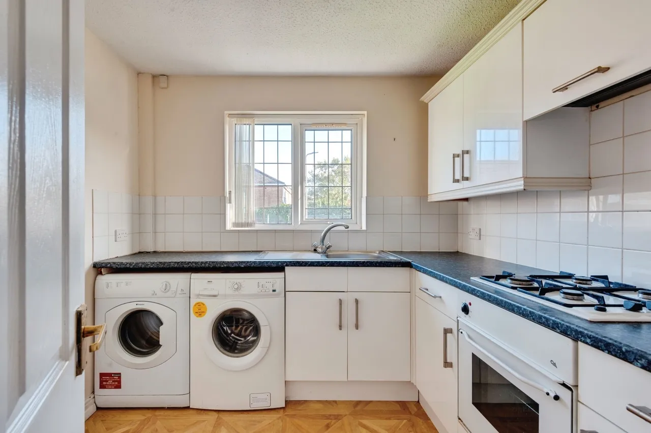 Ciaran Close, Liverpool, L12, photo 4