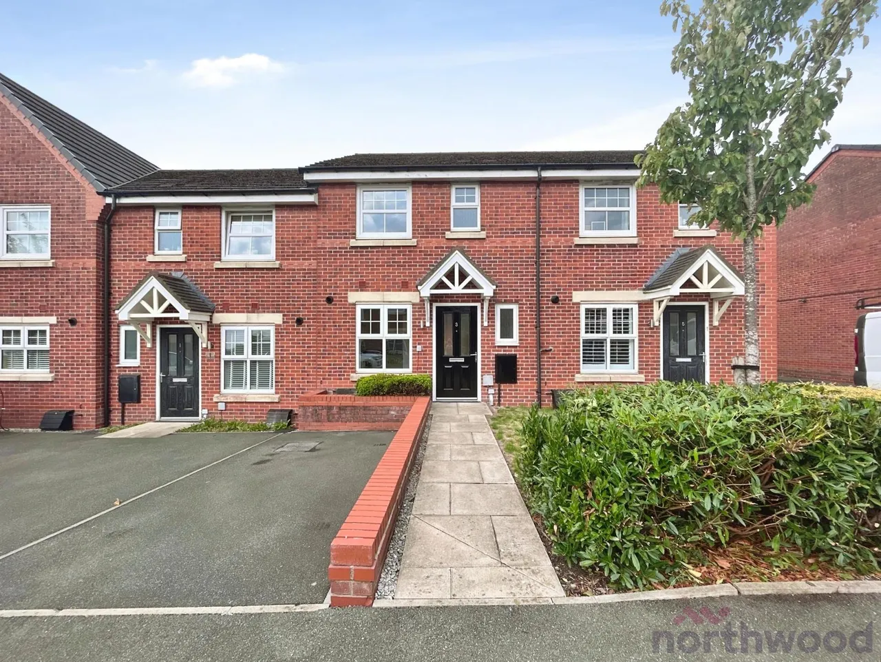 3 bed house to rent, Textile Way, Bolton, BL1
