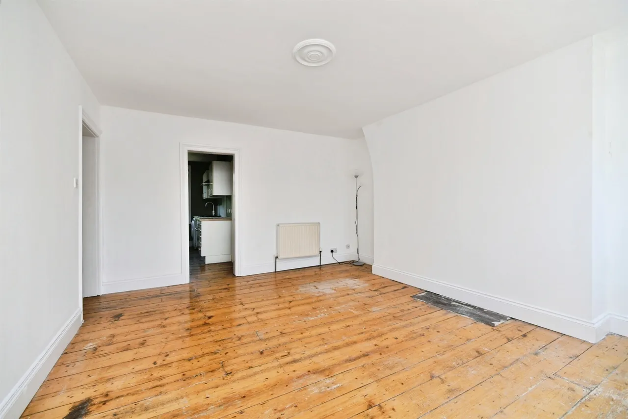 Roundhill Crescent, Brighton, photo 6