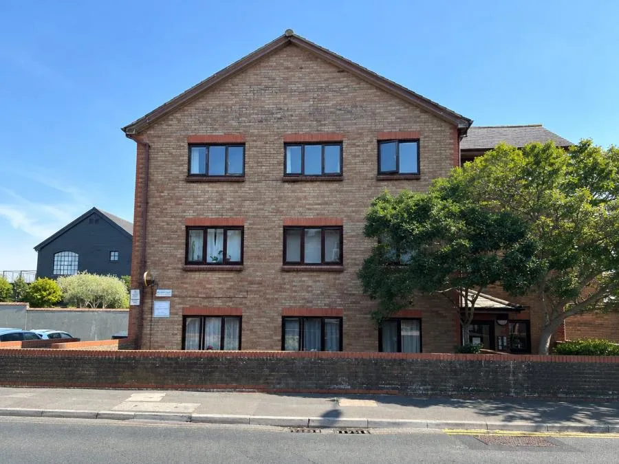 2 bed flat for sale, Seabourne Road, Bournemouth, BH5