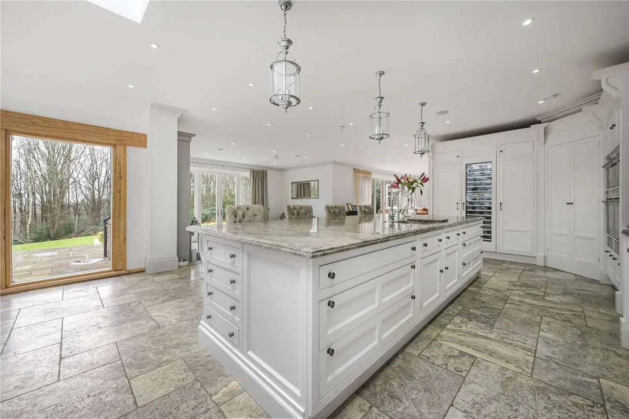 Cuttinglye Road, Crawley Down, West Sussex, RH10 4LR, photo 11