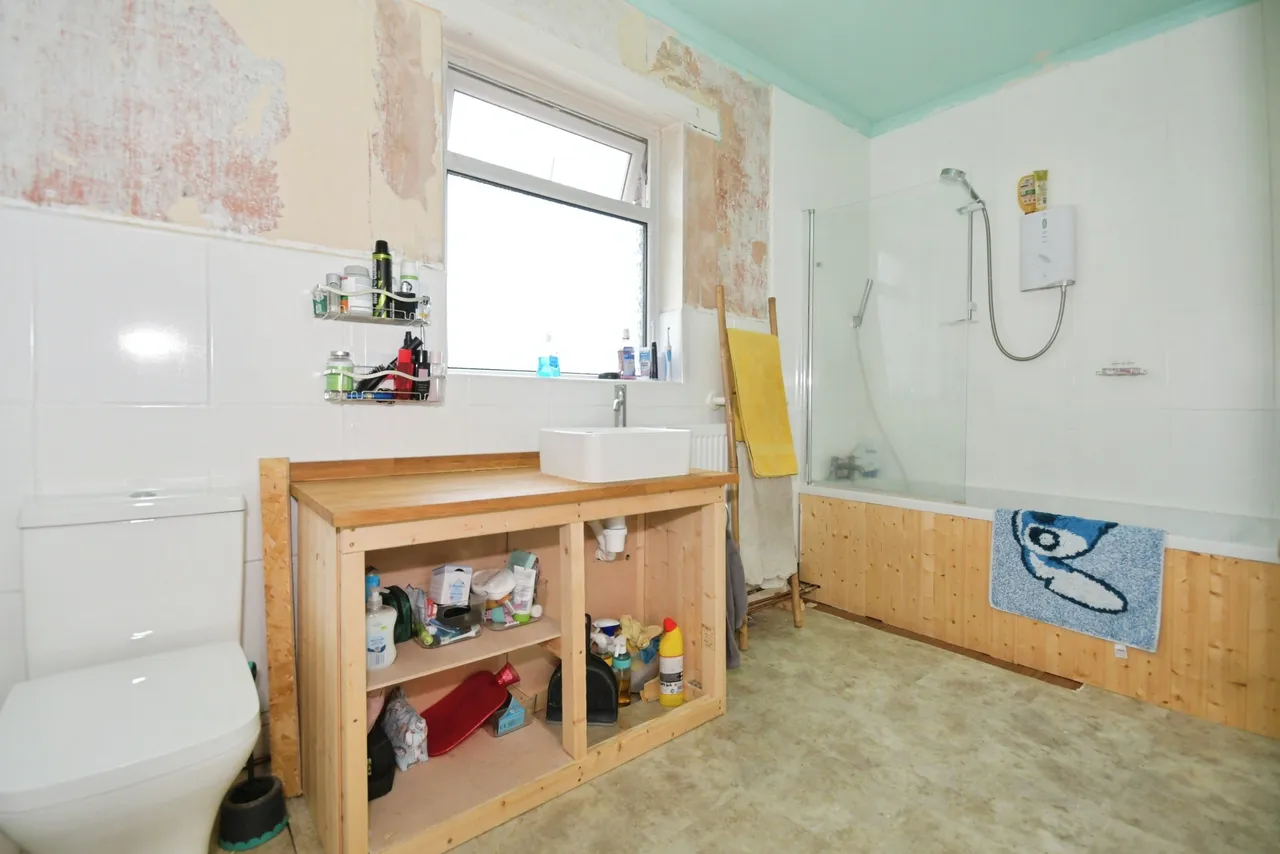 Carr Road, Sheffield, photo 8