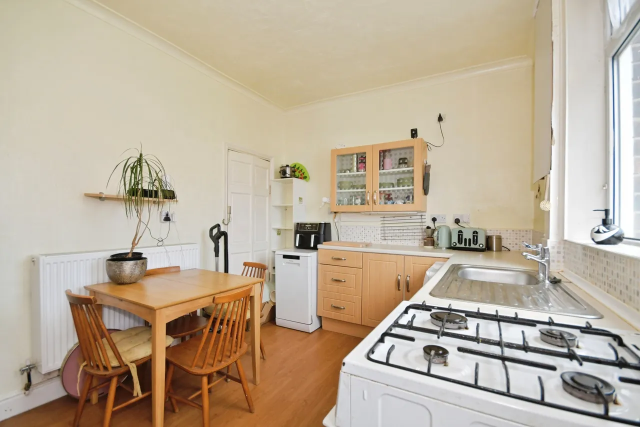 Carr Road, Sheffield, photo 3