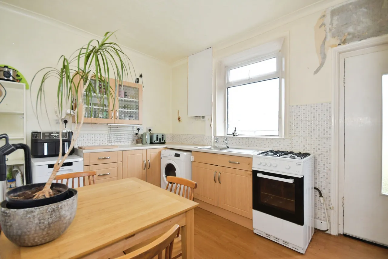 Carr Road, Sheffield, photo 4