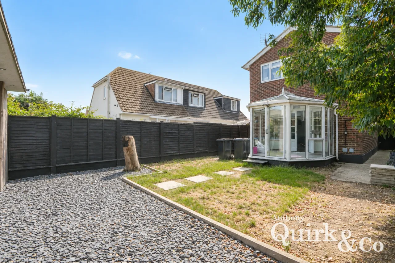 Leigh Beck Lane, Canvey Island, SS8, photo 19