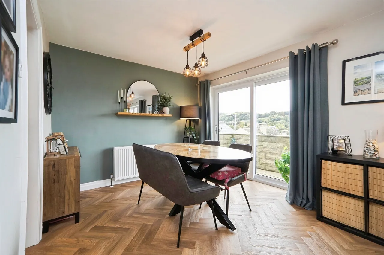 Ashlar Close, Haworth, BD22, photo 9