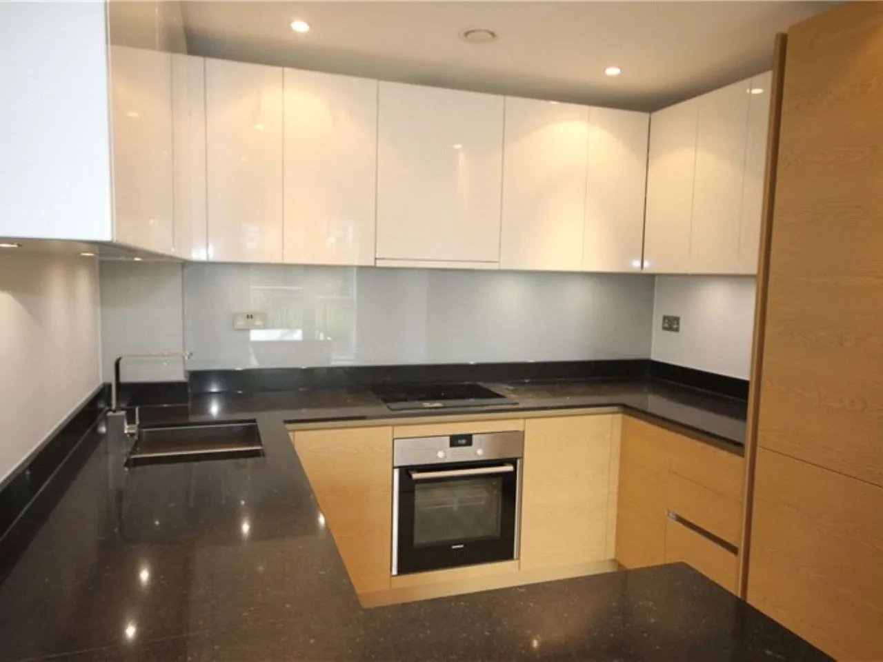 Darwin House, Kingsley Walk, Cambridge, CB5 8JY, photo 2
