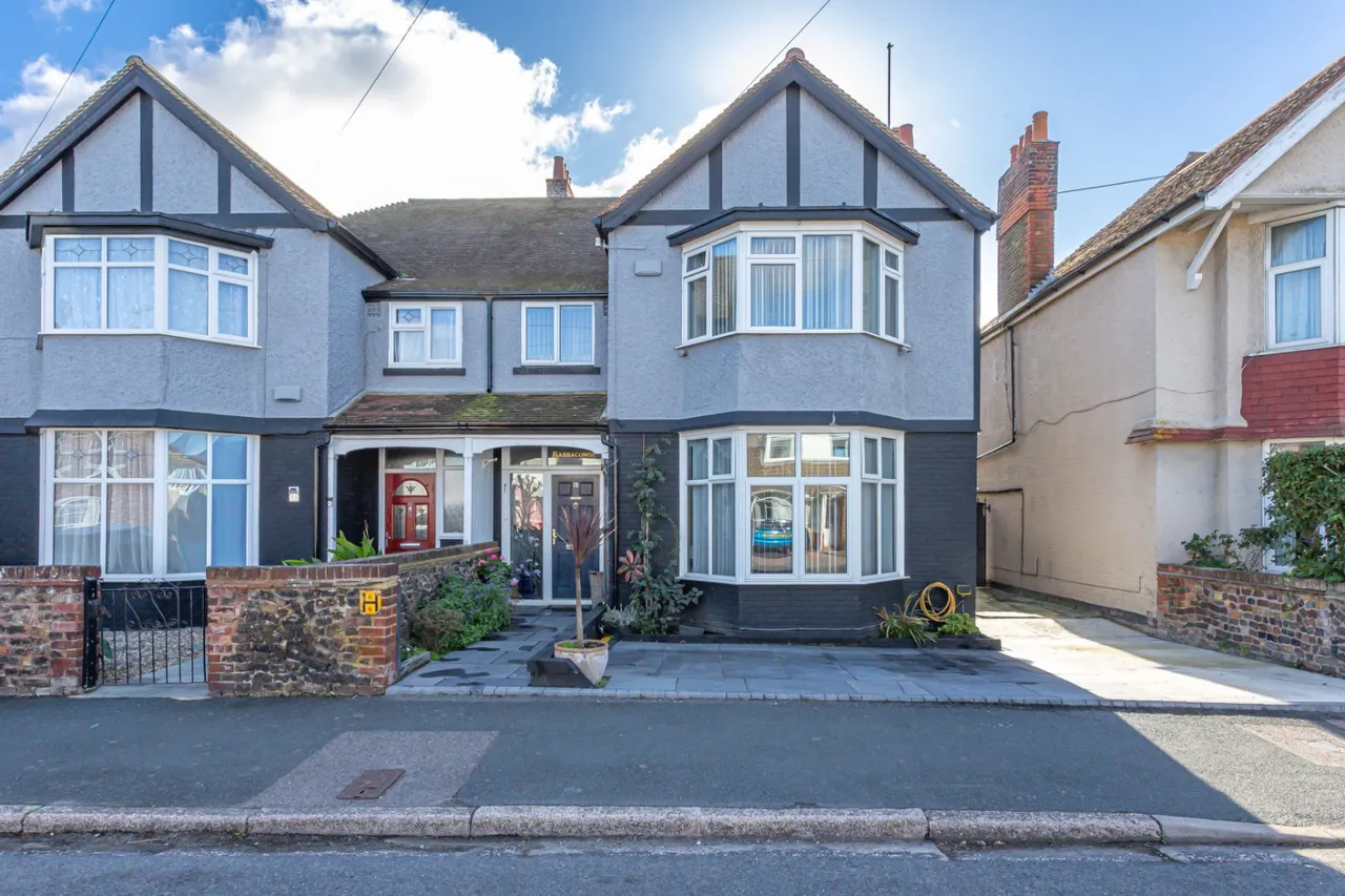 4 bed house for sale, Laleham Road, Margate, CT9