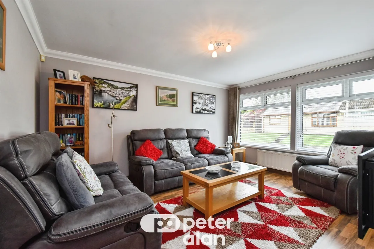 Ael-y-Bryn ABERDARE, CF44, photo 6
