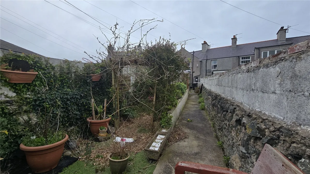 Vulcan Street, Holyhead, LL65, photo 13