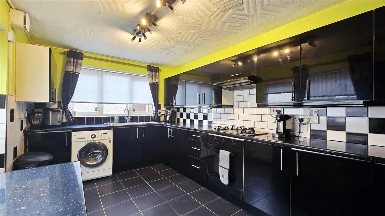 Vulcan Street, Holyhead, LL65, photo 3