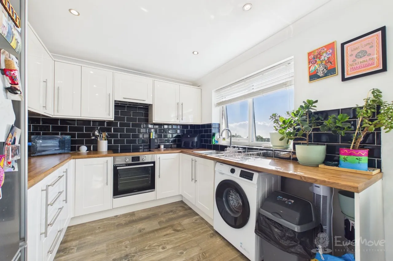 Holywell Avenue, Folkestone, CT19, photo 12