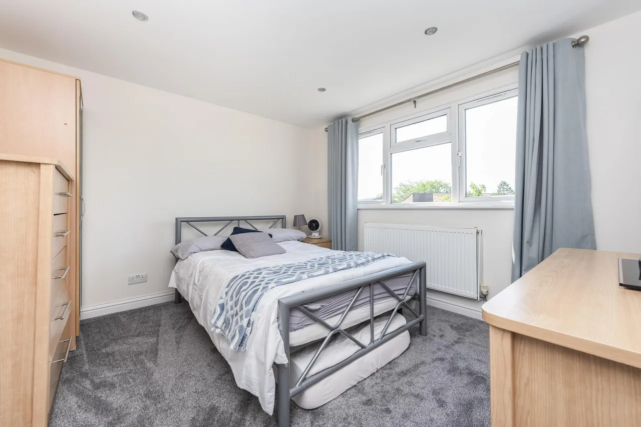 Shaftesbury Avenue, Southall, UB2, photo 11