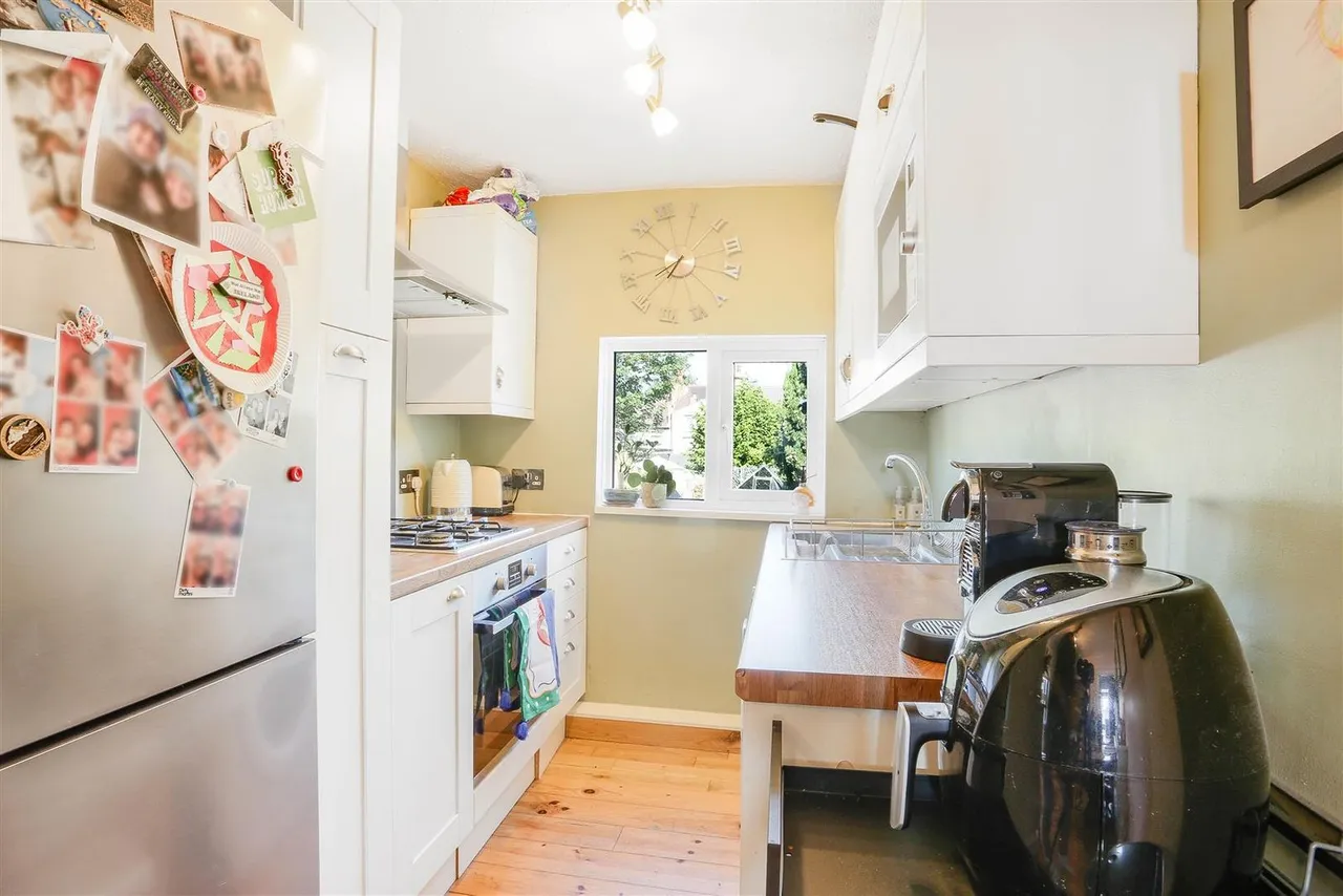 Sutton Grove, Sutton, SM1 4LT, photo 11