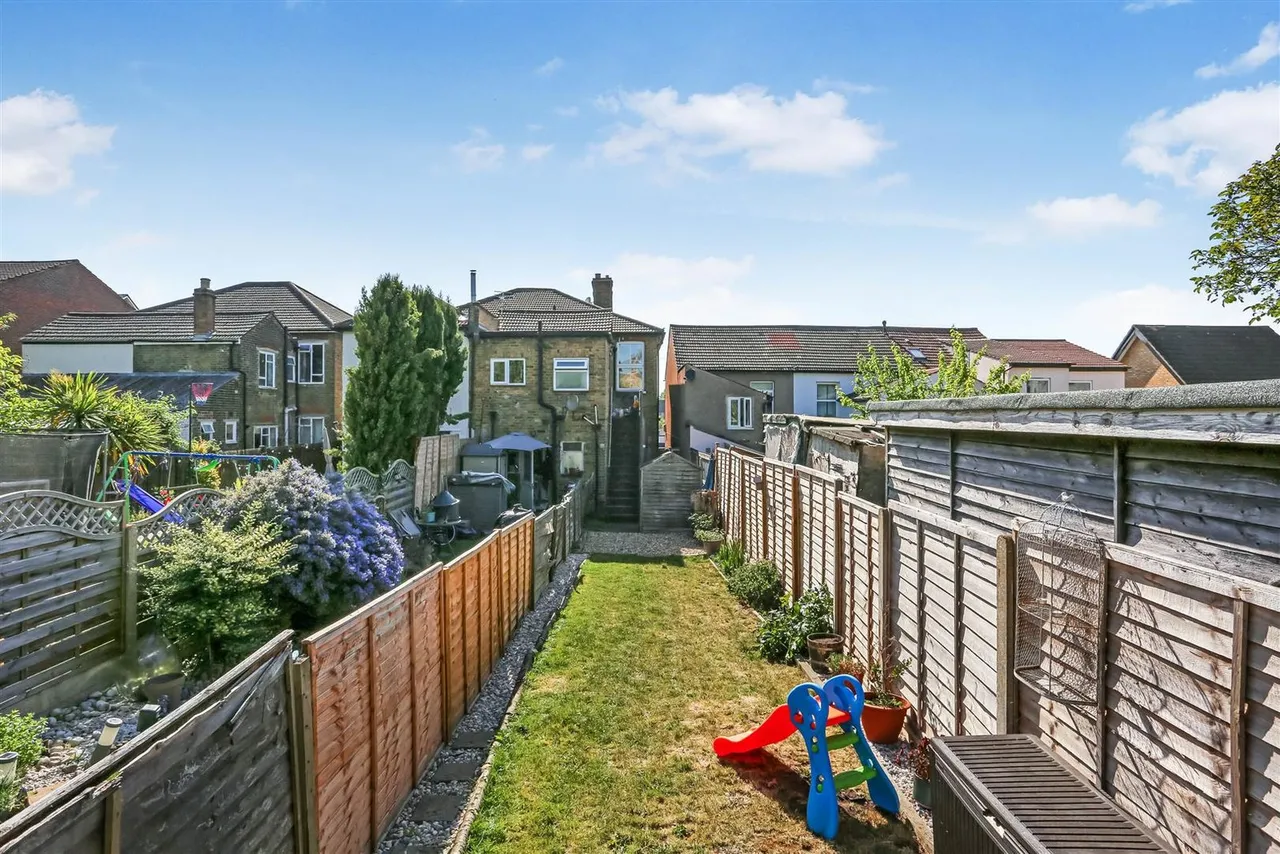Sutton Grove, Sutton, SM1 4LT, photo 16