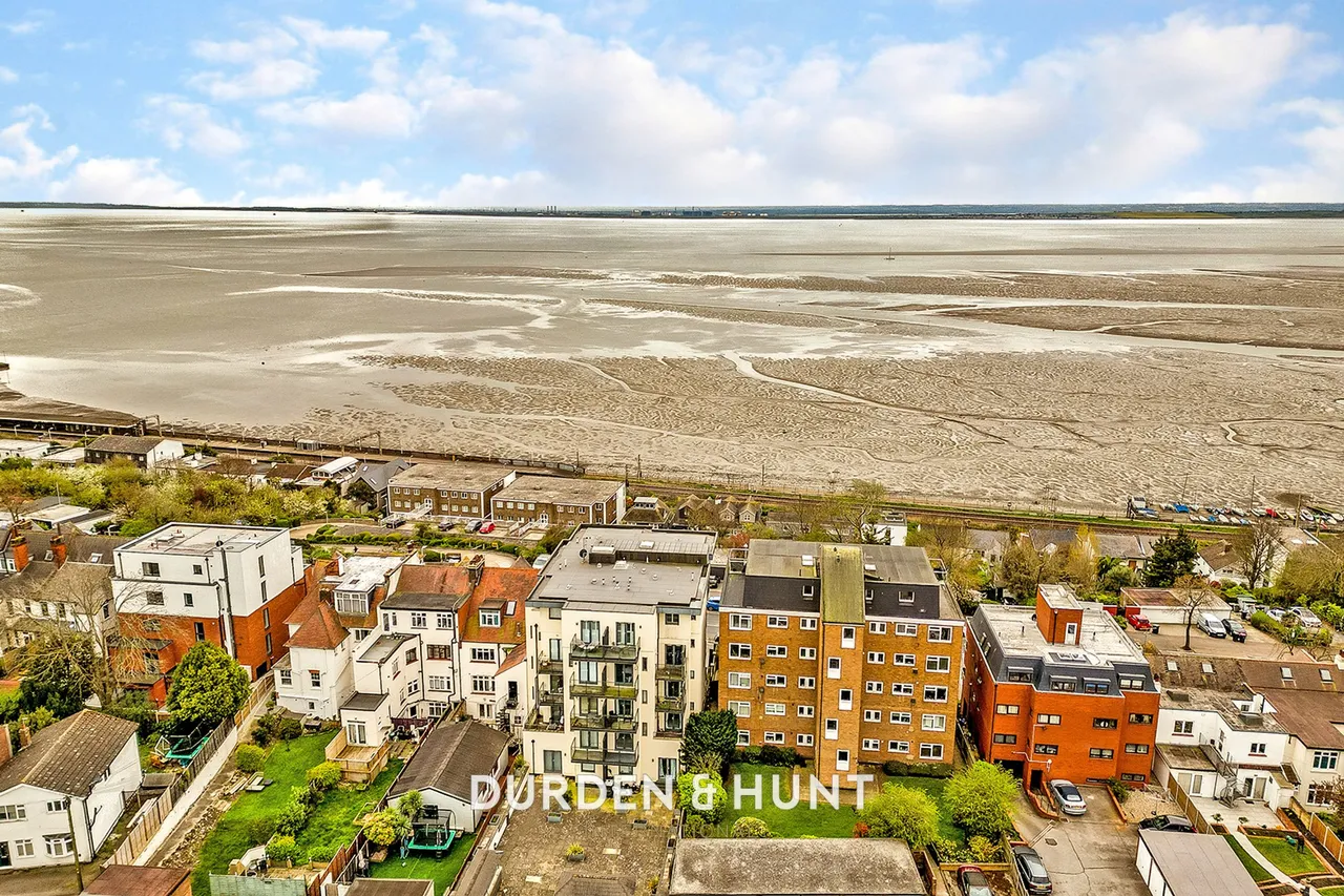 Grand Parade, Leigh-On-Sea, SS9, photo 30