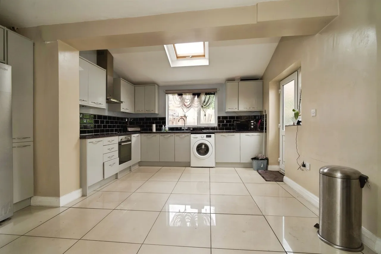 Harwood Terrace, Barnsley, S71, photo 2