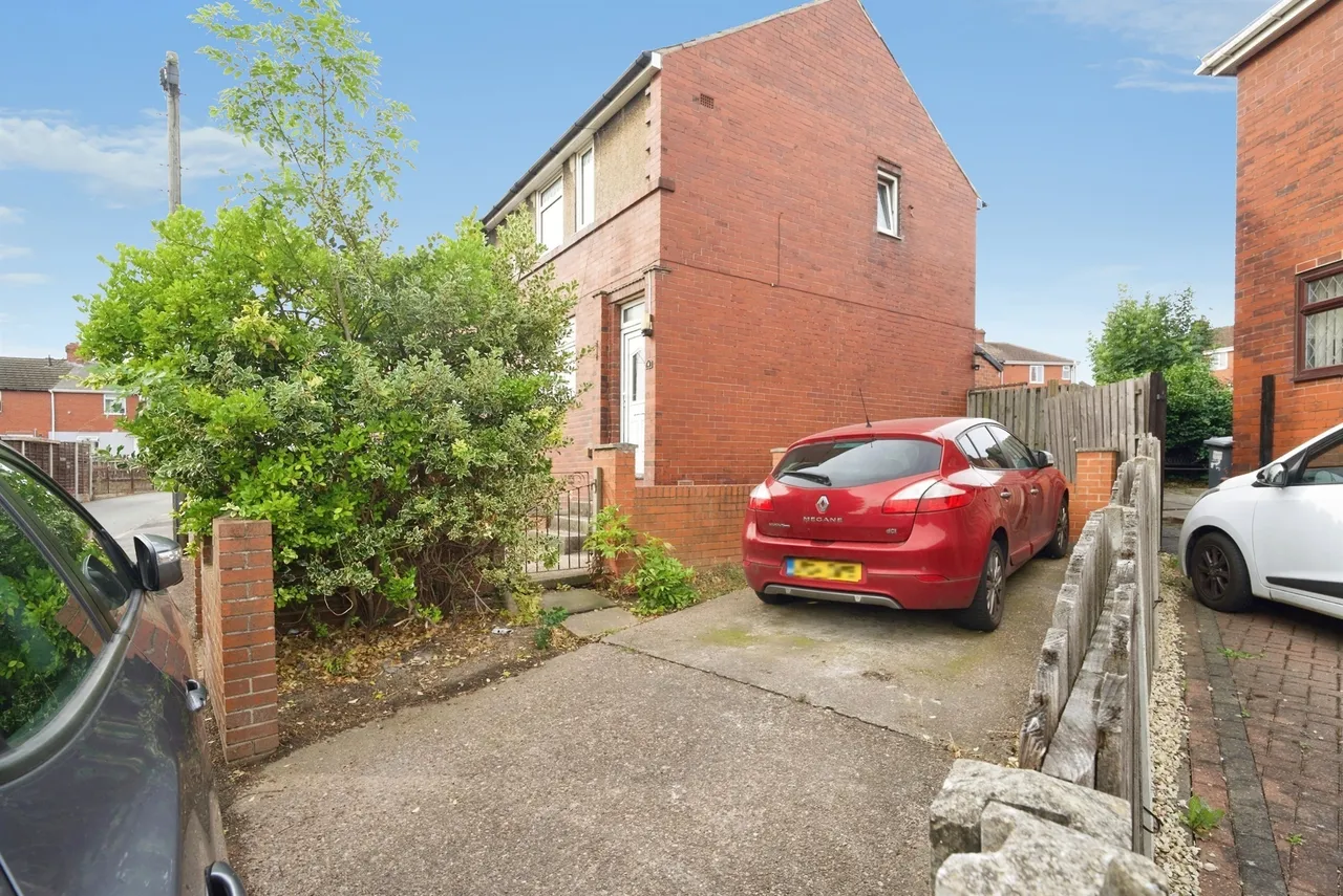 Harwood Terrace, Barnsley, S71, photo 17