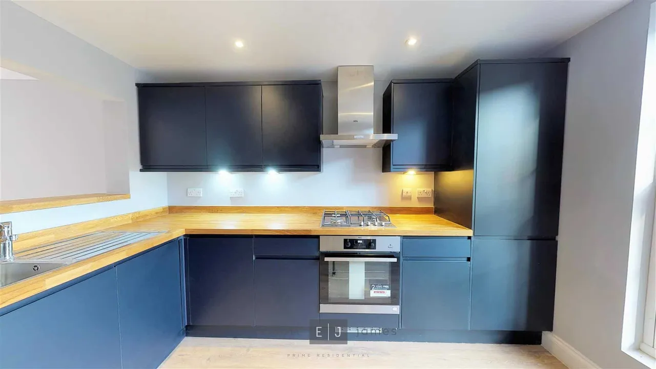Church Hill, Loughton, IG10, photo 3