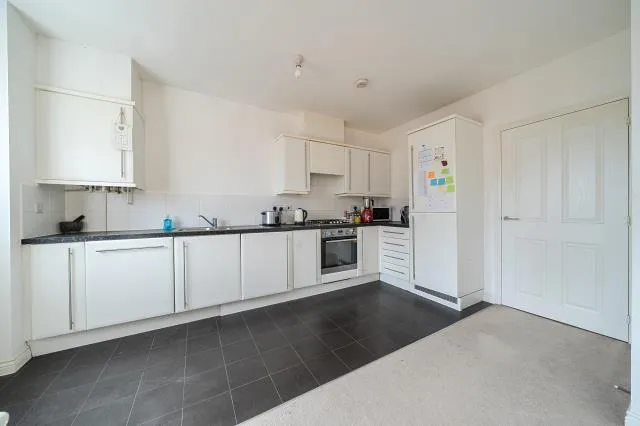 Sir Frank Williams Avenue, Didcot, OX11, photo 6