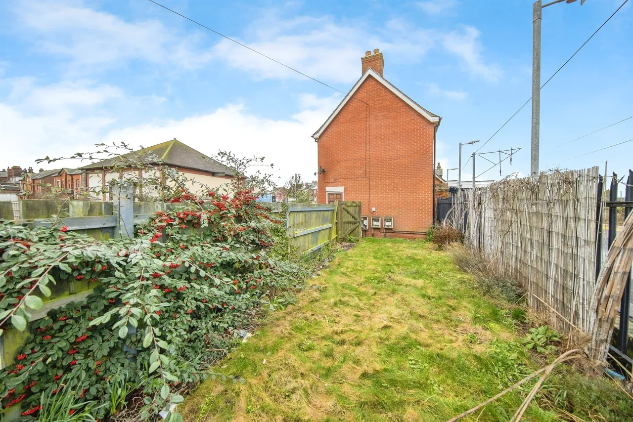 Station Road, Dovercourt, Harwich, photo 3