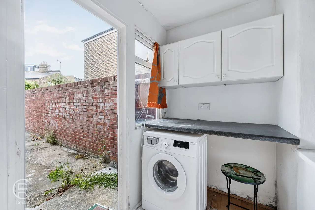 Greenford Avenue, London, W7 3QP, photo 9