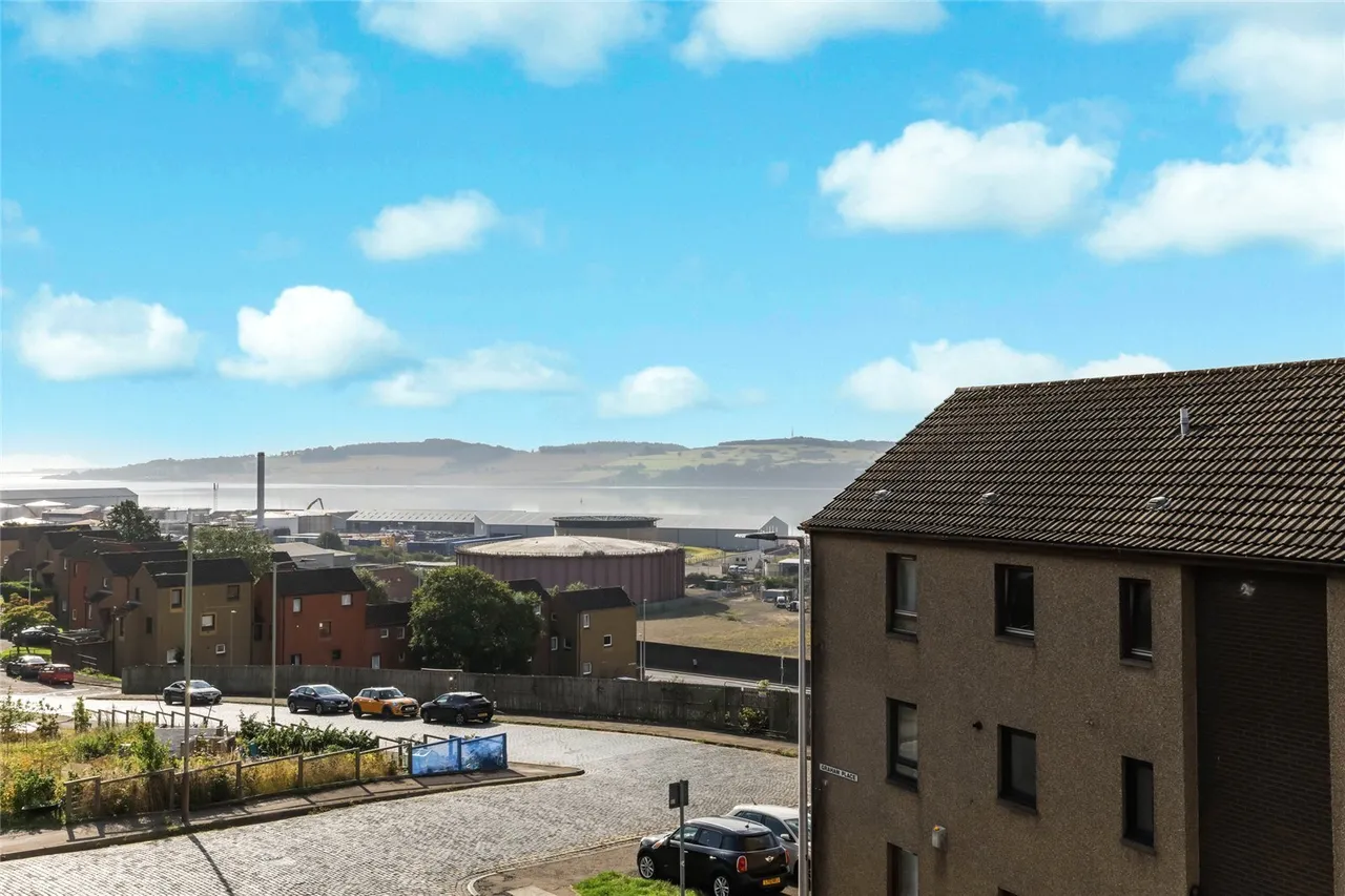 Graham Place, DUNDEE, Angus, DD4, photo 14