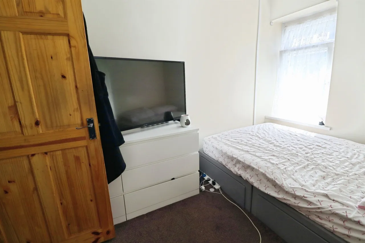 Hewell Street, Penarth, CF64, photo 10