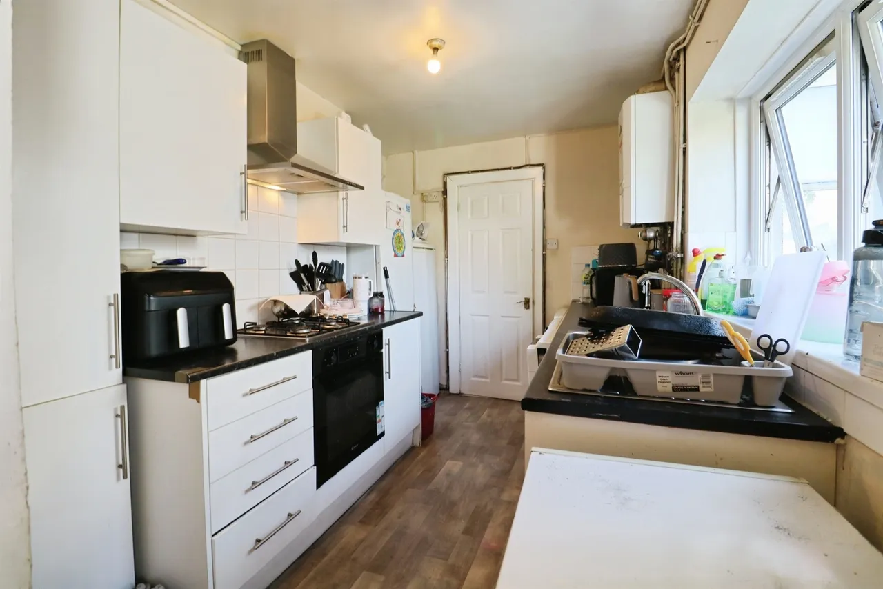 Hewell Street, Penarth, CF64, photo 6