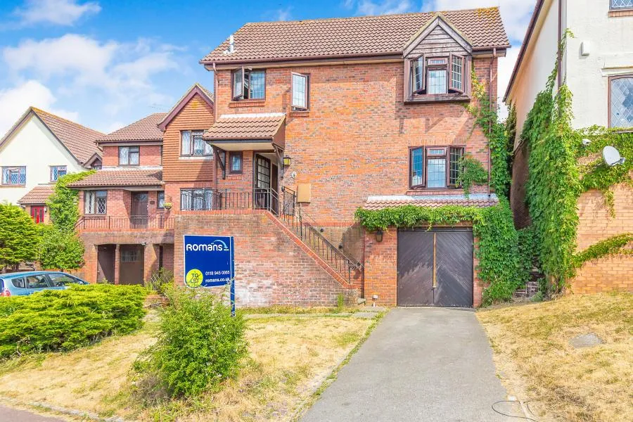 3 bed house to rent, Goldthorpe Gardens, Lower Earley, RG6