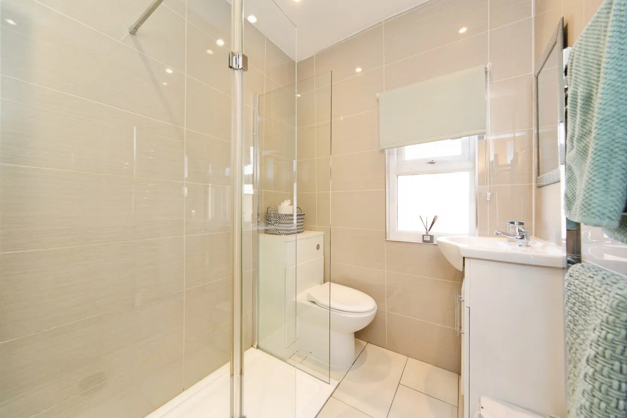 Cowley Road, Liverpool, L4, photo 16