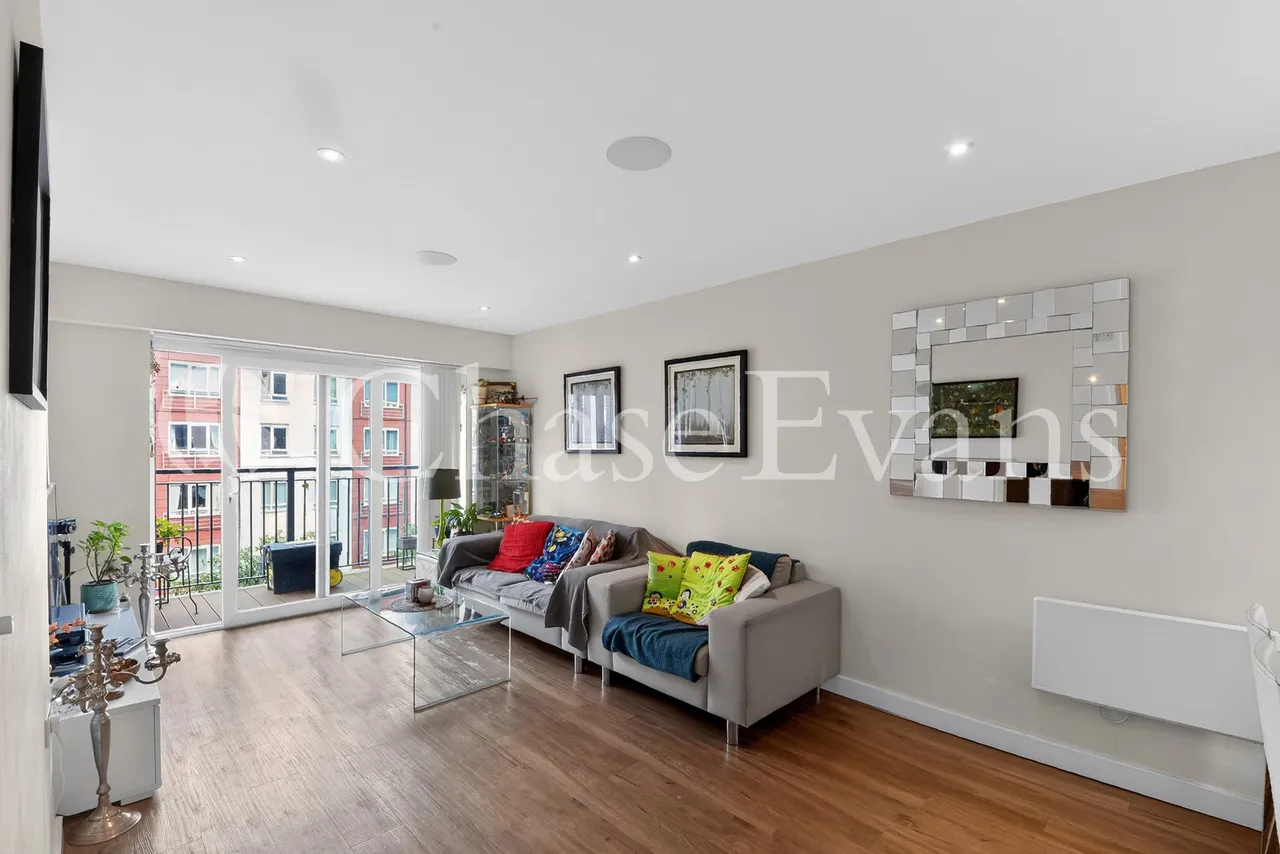 Constantine House, Boulevard Drive, Colindale, London, NW9, photo 4