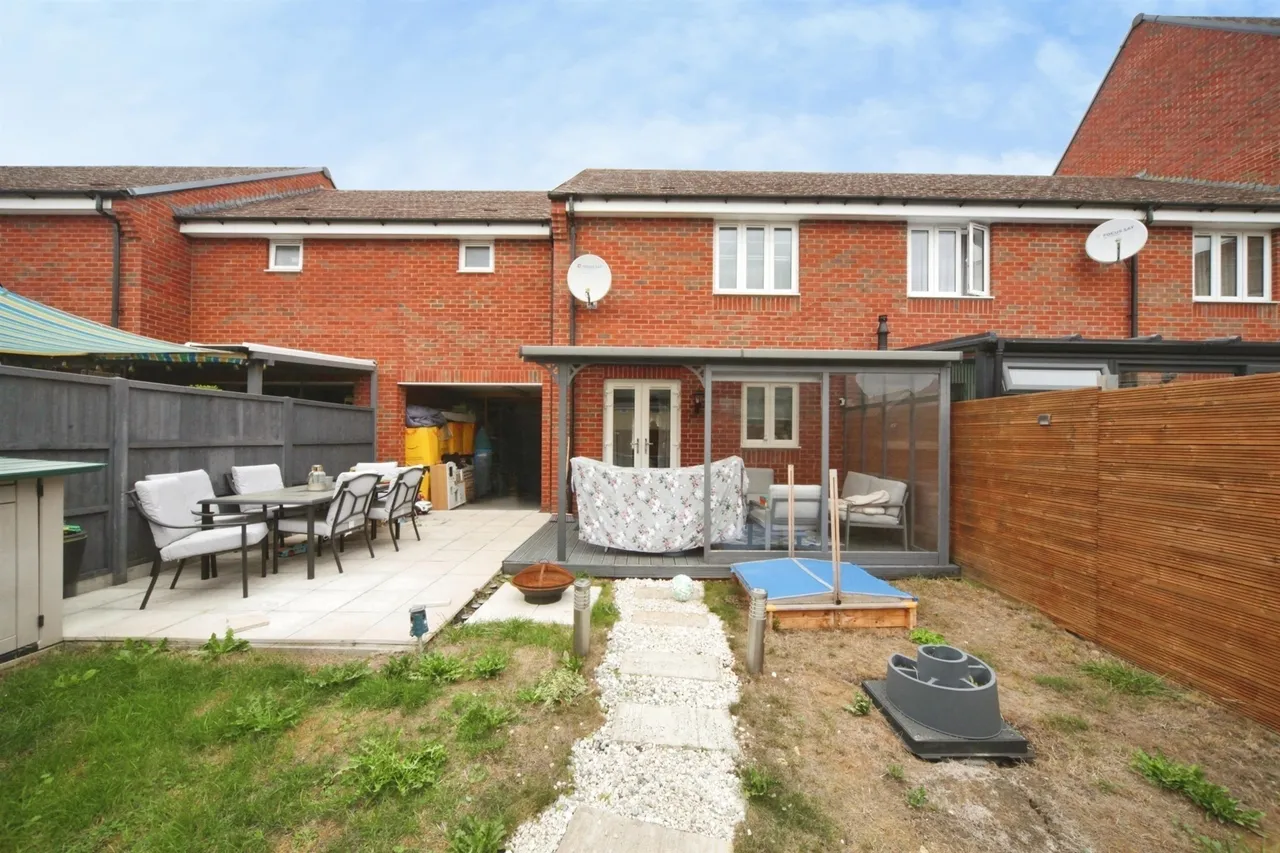 Vauxhall Way, Dunstable, LU6, photo 3