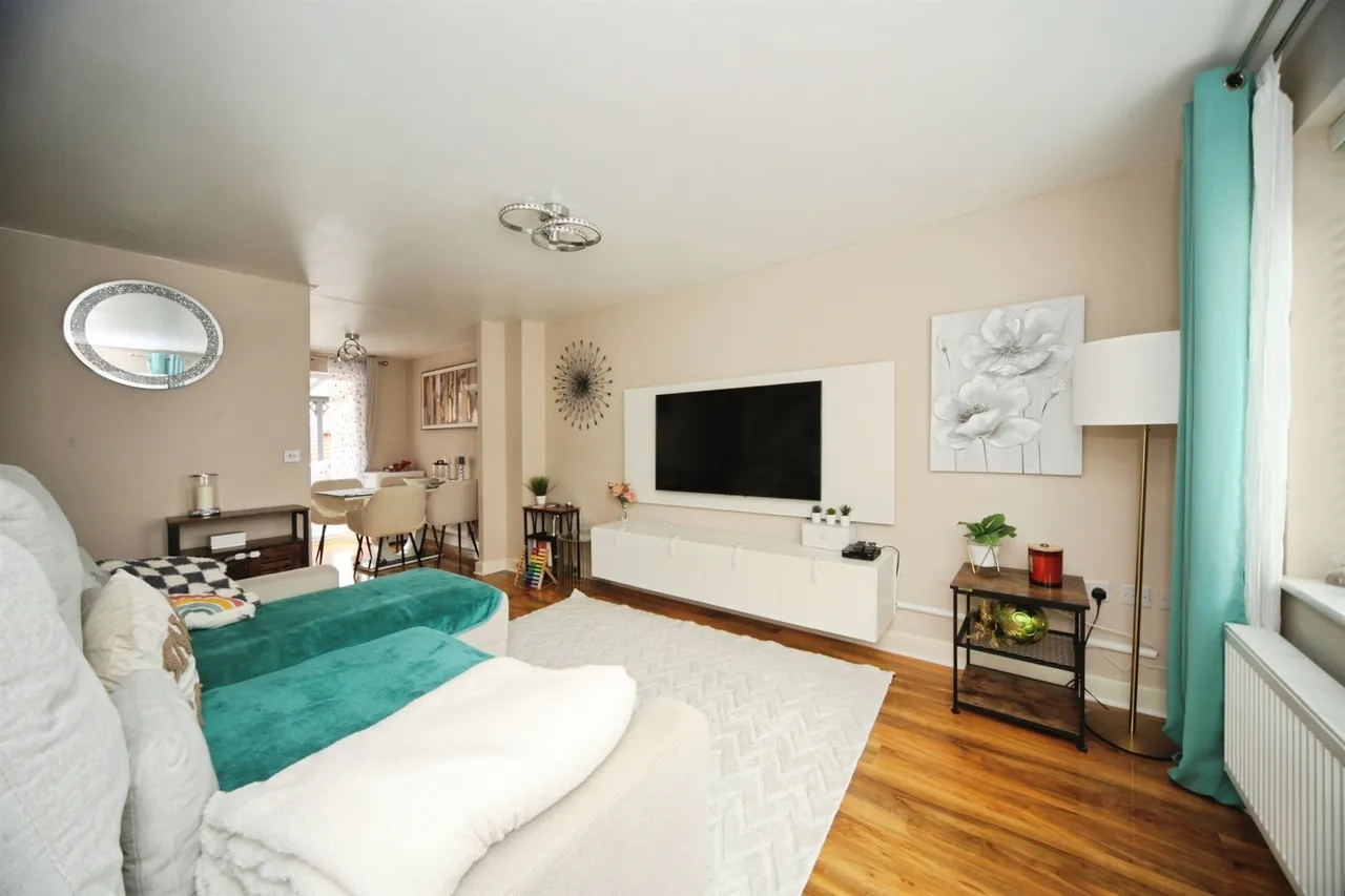 Vauxhall Way, Dunstable, LU6, photo 6